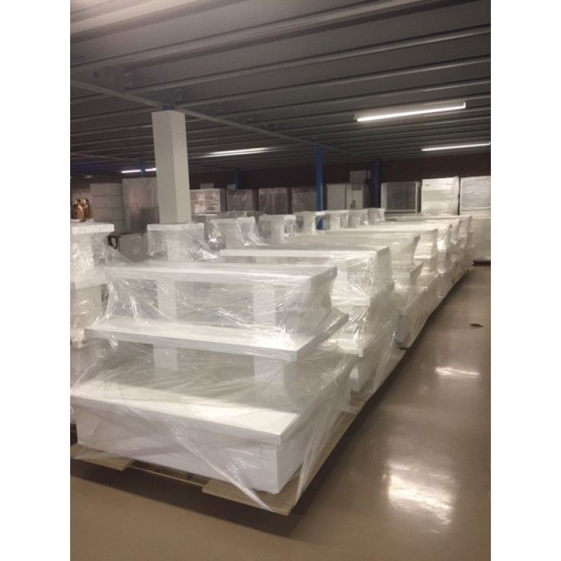 Image 3 : Pyramidal tablee glossy large version ...