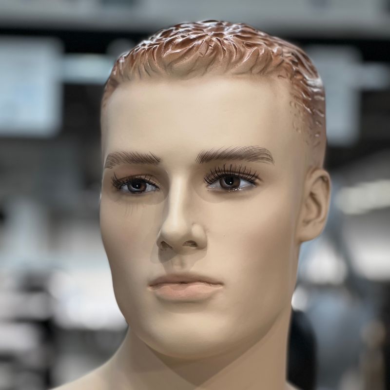 Image 7 : Dieses realistische schaufensterfiguren ist f ...