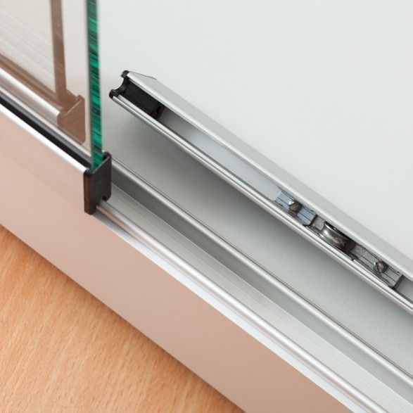 Image 4 : White display case with storage ...