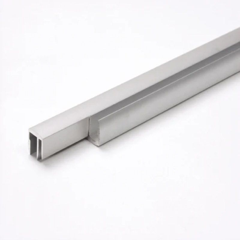 Image 1 : Silver column window with handle ...