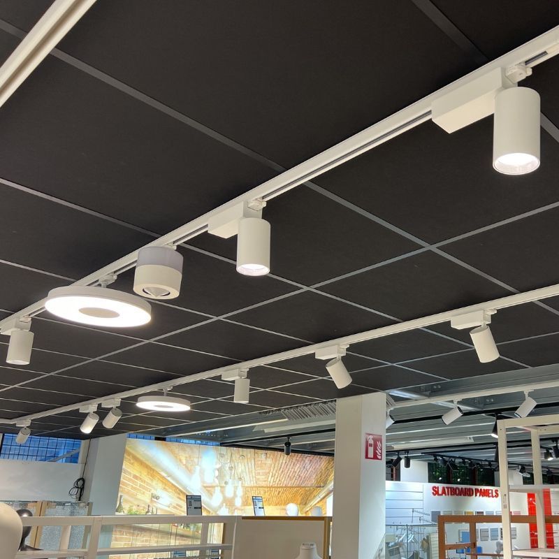 Image 1 : White 2700K LED track lighting ...