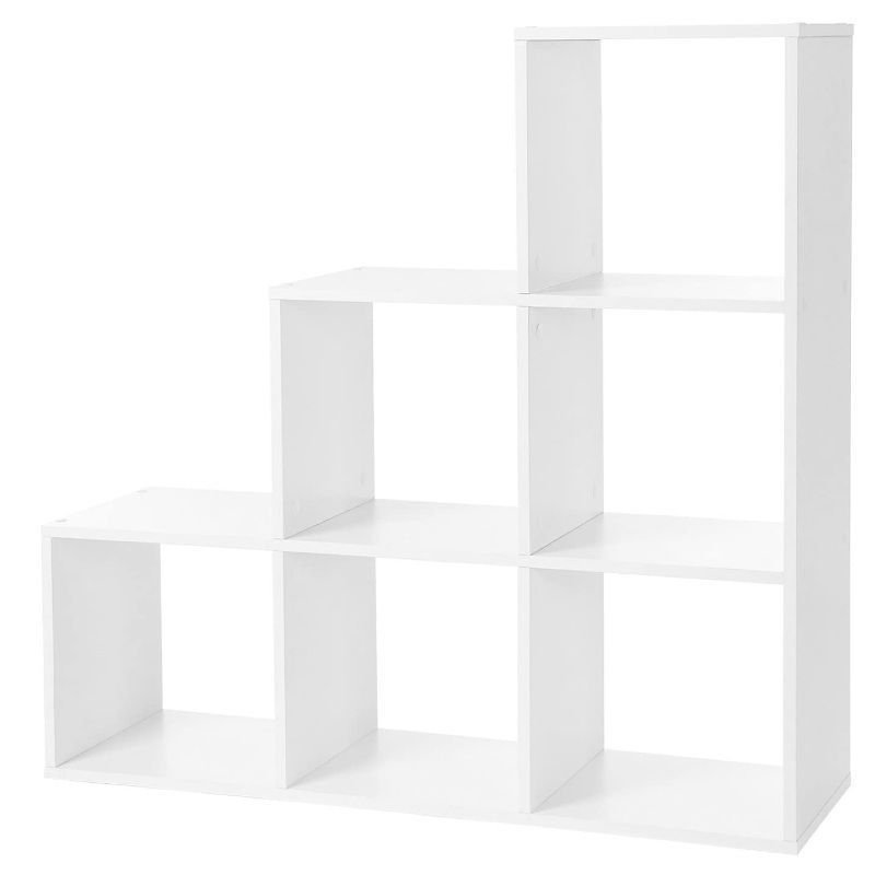White storage cubes 6 compartments