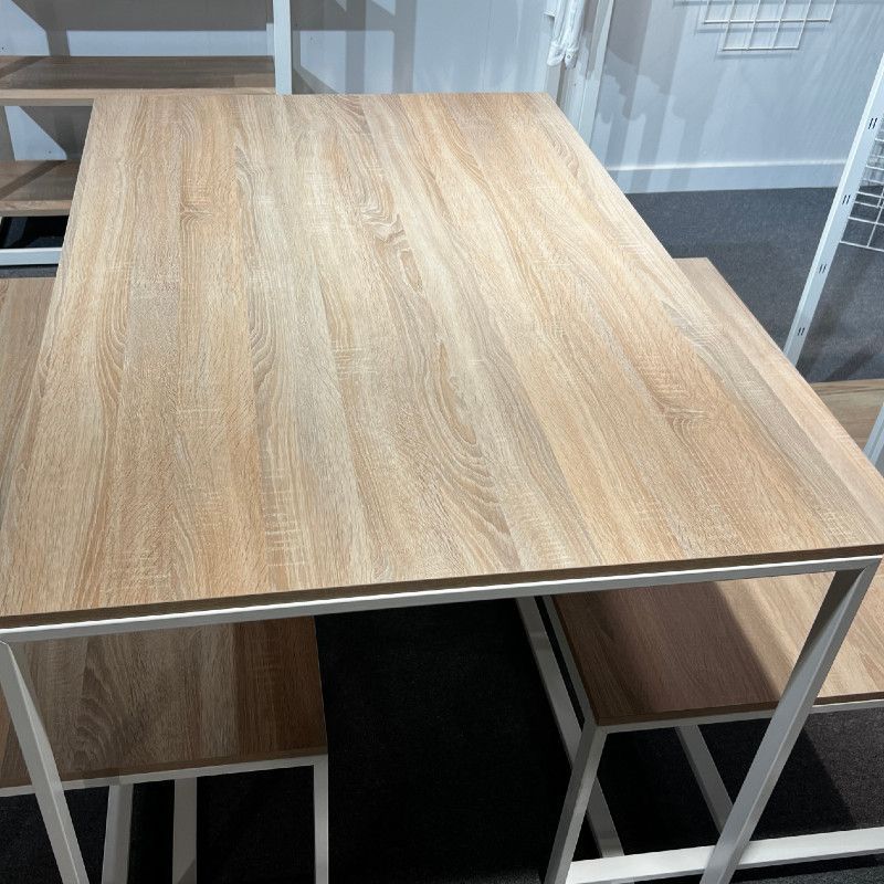 Image 6 : Compact display table in white ...