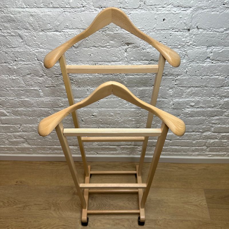 Image 1 : 30 x Wooden hotel room ...