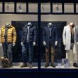 Image 7 : Headless male mannequin straight white ...