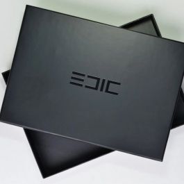 TAILORED MADE PACKAGING - FOLDABLE CARDBOARD BOX : Customizable flip-top box