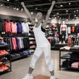 Image 5 : Women's window mannequin sport ...