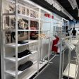 Image 7 : Gondola white store with shiny ...
