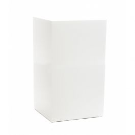 RETAIL DISPLAY FURNITURE - PODIUM : White glossy podium  50 x 50 x 100 cm
