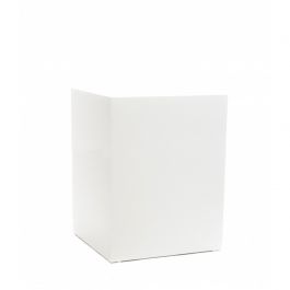 RETAIL DISPLAY FURNITURE : White glossy podium 50 x 50 x 75 cm