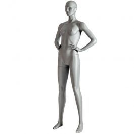 MANNEQUINS DE VITRINES : Mannequin vitrine femme mains sur les hanches